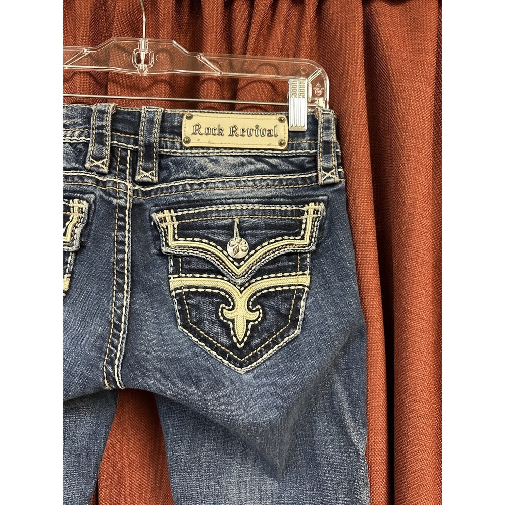 Rock Revival Women's 27x31 Amber Straight Embroidered Rhinestone Low Distressed